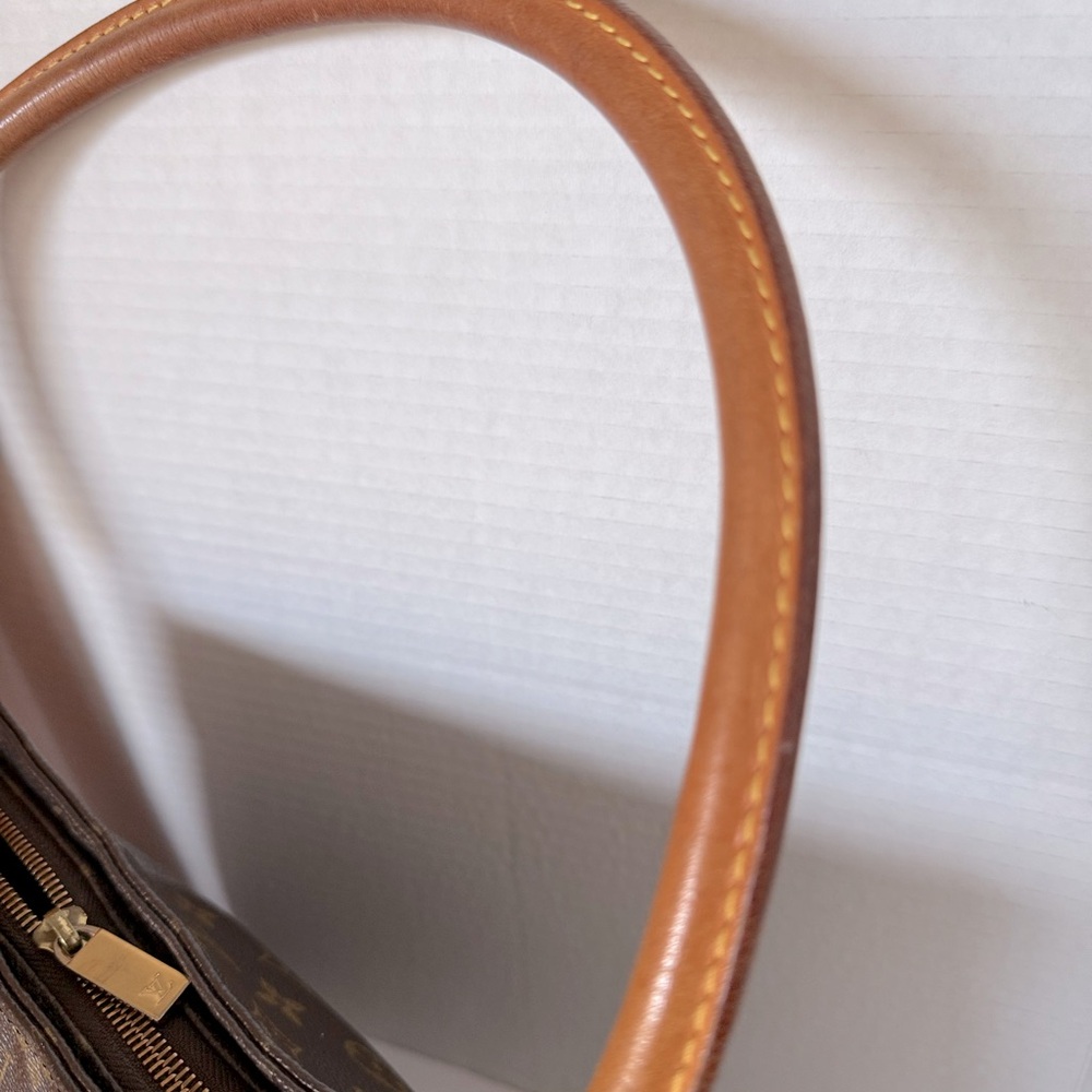 Louis Vuitton Medium Looping Brown and Tan Monogram Shoulder Bag. - Picture 13 of 14
